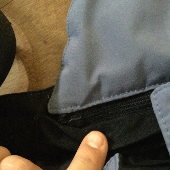 Girls snow pants (under armour) - Picture 6 of 9